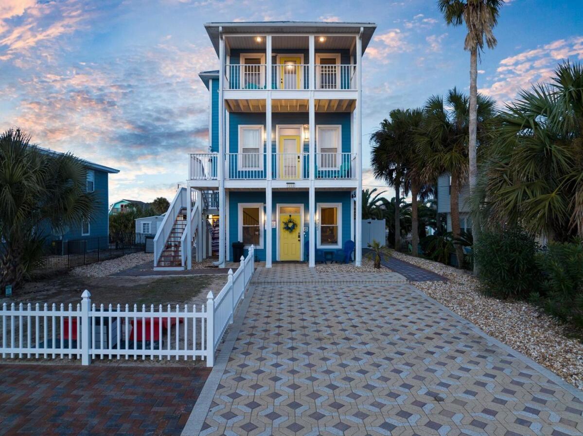Apartment Soak And Sizzle! Pool Waterfall Games Grill Near Panama City Beach
