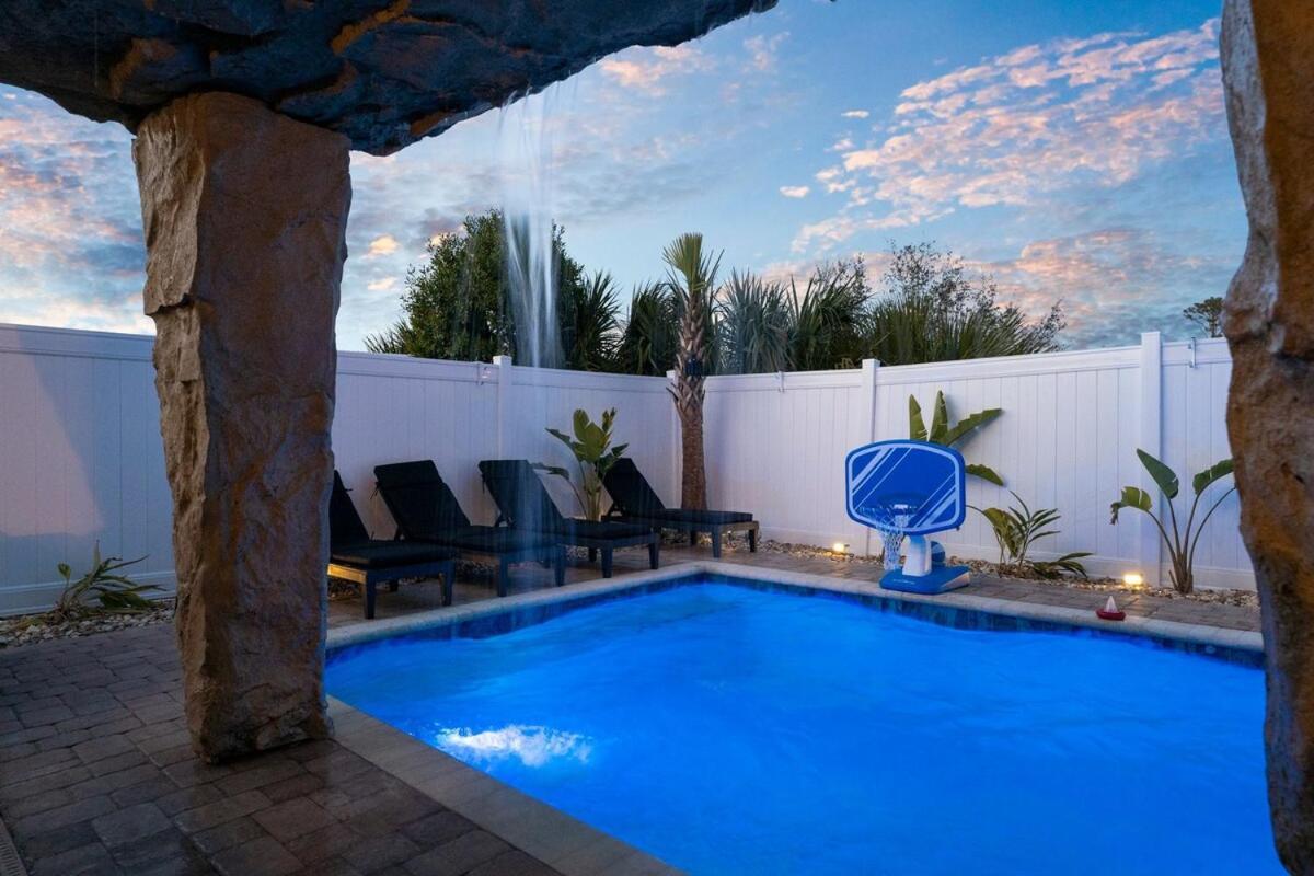 Soak And Sizzle! Pool Waterfall Games Grill Near *